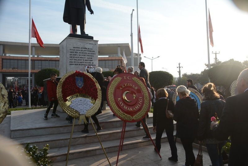 10 Kasım Atatürk'ü Anma Günü Çelenk Sunma Töreni Foto Galeri 5