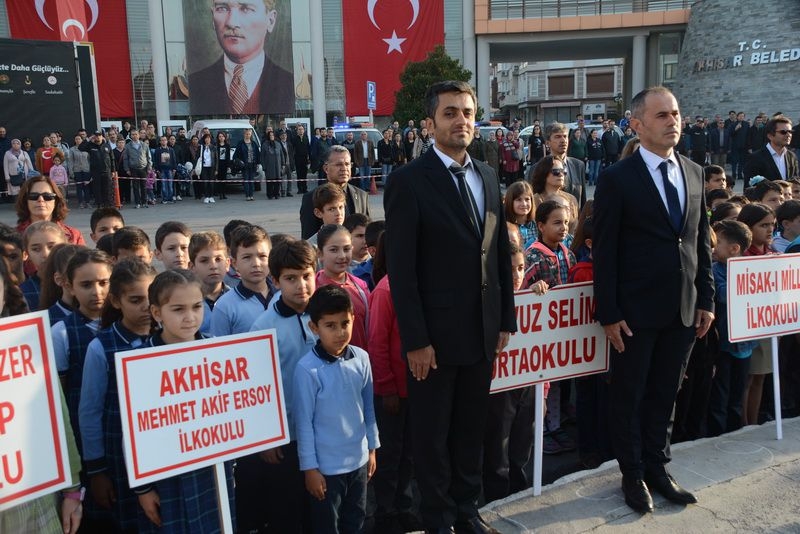 10 Kasım Atatürk'ü Anma Günü Çelenk Sunma Töreni Foto Galeri 61