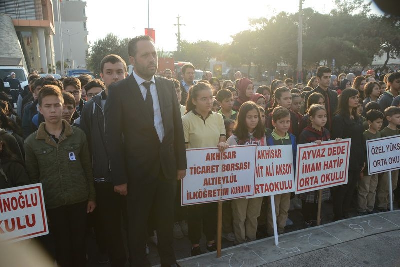 10 Kasım Atatürk'ü Anma Günü Çelenk Sunma Töreni Foto Galeri 68