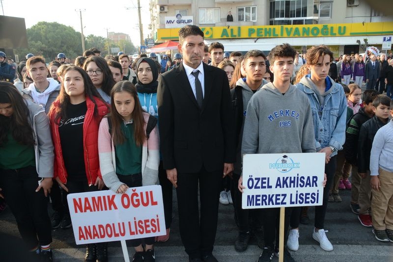 10 Kasım Atatürk'ü Anma Günü Çelenk Sunma Töreni Foto Galeri 79