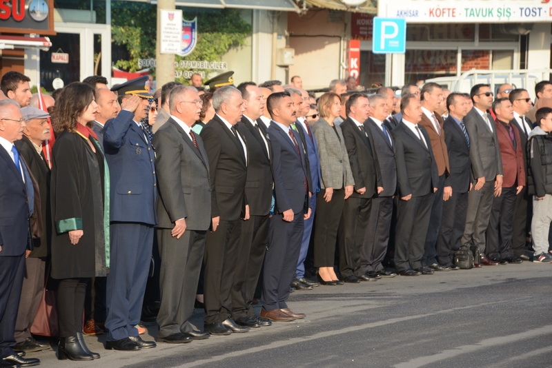 10 Kasım Atatürk'ü Anma Günü Çelenk Sunma Töreni Foto Galeri 89