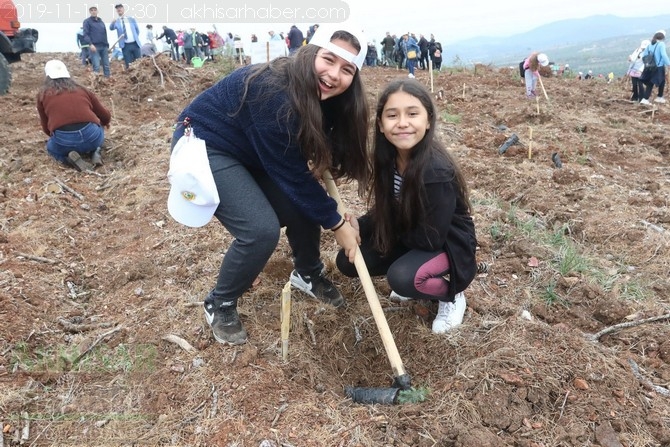 Akhisar'da 11 milyon ağaç etkinliği düzenlendi foto galerisi 128