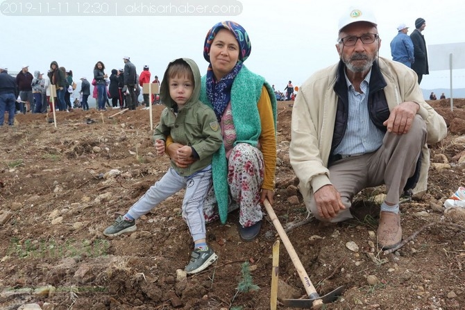 Akhisar'da 11 milyon ağaç etkinliği düzenlendi foto galerisi 136