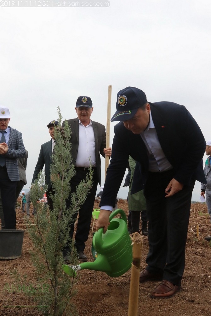 Akhisar'da 11 milyon ağaç etkinliği düzenlendi foto galerisi 76