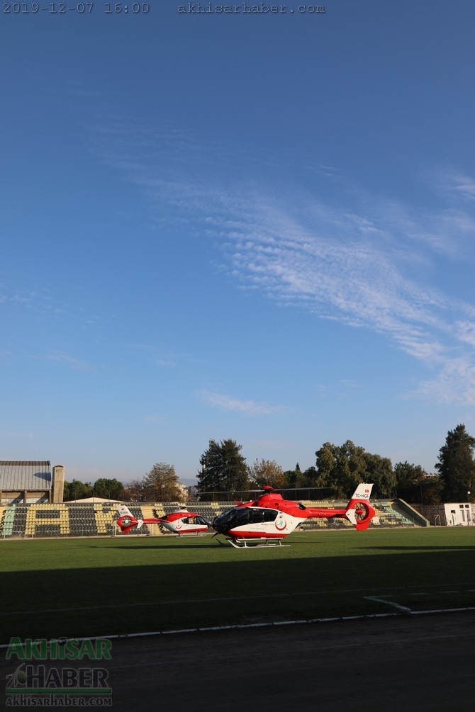 Akhisar'da hava ambulansı pilot değişimi yapıldı 10