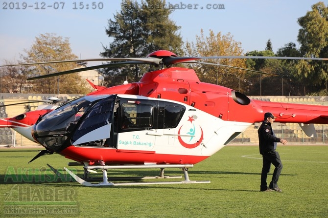 Akhisar'da hava ambulansı pilot değişimi yapıldı 3