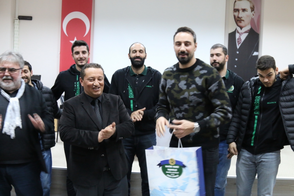 Akhisar Belediye Basket takımı, Akhisar Fen Lisesi öğrencileri ile buluş 50