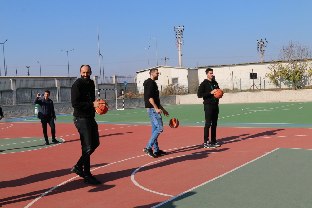 Akhisar Belediye Basket takımı, Akhisar Fen Lisesi öğrencileri ile buluş 56