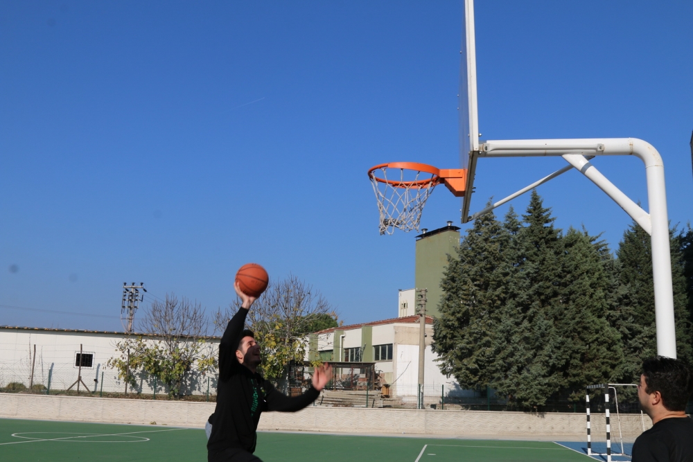 Akhisar Belediye Basket takımı, Akhisar Fen Lisesi öğrencileri ile buluş 60