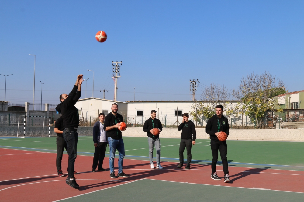 Akhisar Belediye Basket takımı, Akhisar Fen Lisesi öğrencileri ile buluş 62