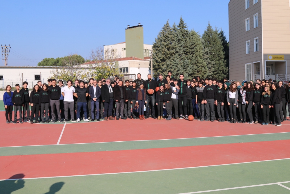 Akhisar Belediye Basket takımı, Akhisar Fen Lisesi öğrencileri ile buluş 68