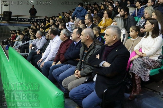 Akhisar Belediye Basket, Yalovaspor basketbol müsabakası 82