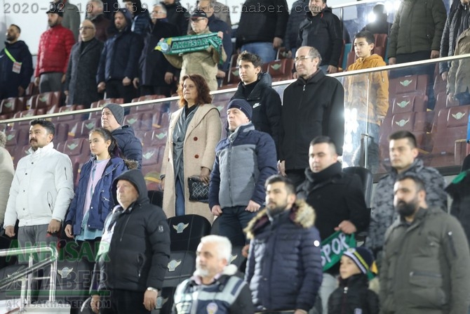 TFF 1.Lig, Akhisarspor, E.G. Menemenspor ilk devre fotoğrafları 15