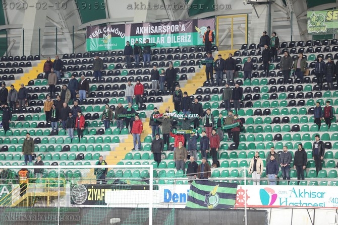 TFF 1.Lig, Akhisarspor, E.G. Menemenspor ilk devre fotoğrafları 33