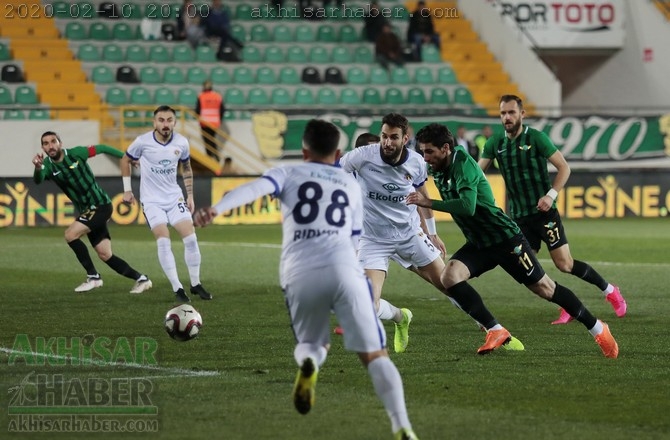 TFF 1.Lig, Akhisarspor, E.G. Menemenspor ilk devre fotoğrafları 40