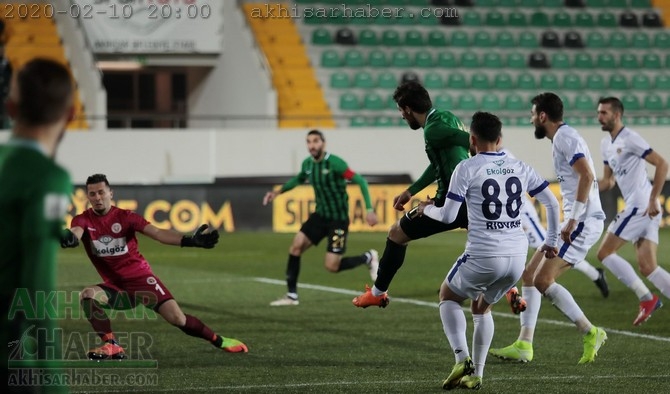 TFF 1.Lig, Akhisarspor, E.G. Menemenspor ilk devre fotoğrafları 42