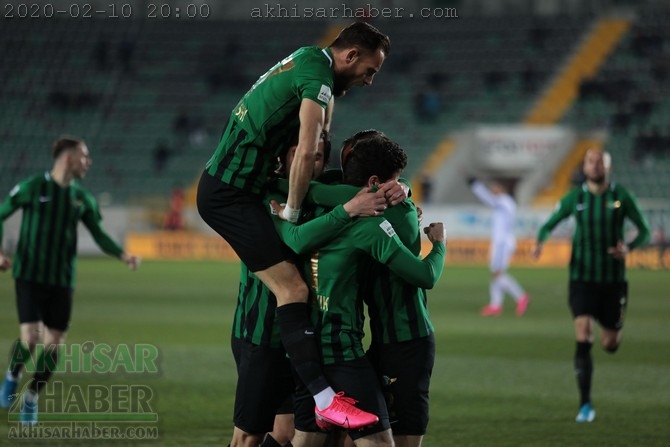 TFF 1.Lig, Akhisarspor, E.G. Menemenspor ilk devre fotoğrafları 47