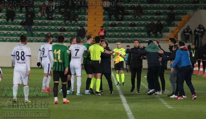 TFF 1.Lig, Akhisarspor, E.G. Menemenspor ilk devre fotoğrafları 54