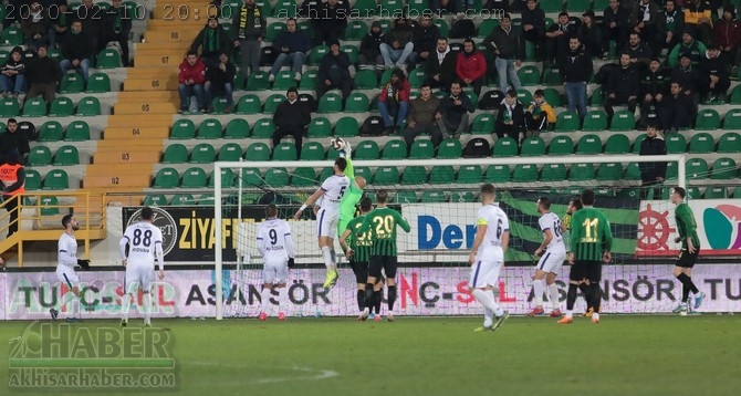 TFF 1.Lig, Akhisarspor, E.G. Menemenspor ilk devre fotoğrafları 61