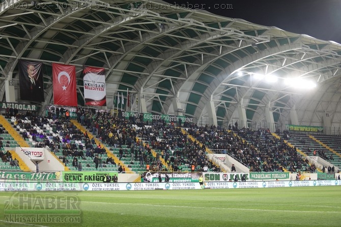 TFF 1.Lig, Akhisarspor, E.G. Menemenspor ilk devre fotoğrafları 67