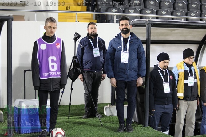 TFF 1.Lig, Akhisarspor, E.G. Menemenspor ilk devre fotoğrafları 8