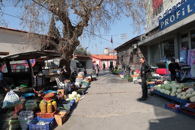 Akhisar'da Çarşamba günleri kurulan köylü pazarından objektiflerimi 36