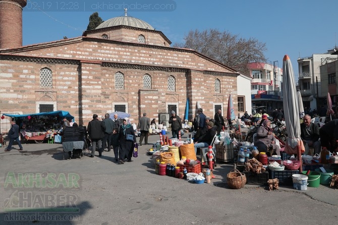 Akhisar'da Çarşamba günleri kurulan köylü pazarından objektiflerimi 55