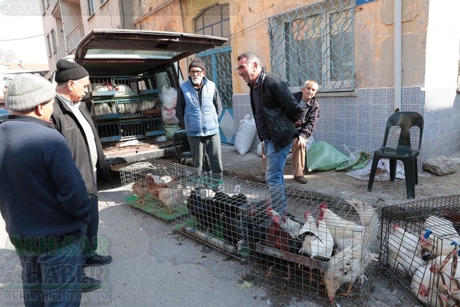 Akhisar'da Çarşamba günleri kurulan köylü pazarından objektiflerimi 84