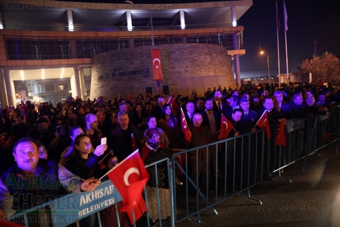 3 Mart 2020 tarihli Akhisar şehitler için yapılan yürüyüş tüm fotoğrafla 11