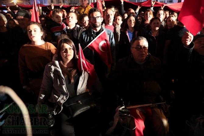 3 Mart 2020 tarihli Akhisar şehitler için yapılan yürüyüş tüm fotoğrafla 138