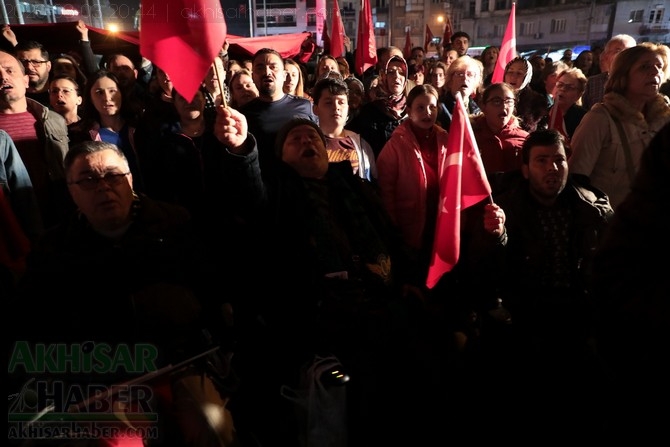 3 Mart 2020 tarihli Akhisar şehitler için yapılan yürüyüş tüm fotoğrafla 139