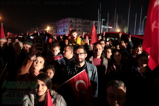 3 Mart 2020 tarihli Akhisar şehitler için yapılan yürüyüş tüm fotoğrafla 140