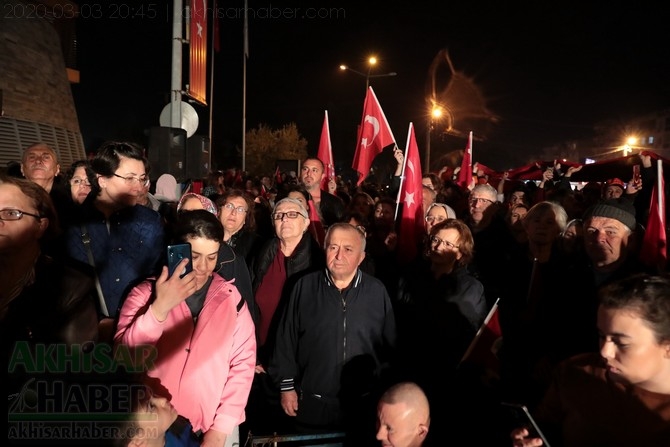 3 Mart 2020 tarihli Akhisar şehitler için yapılan yürüyüş tüm fotoğrafla 142