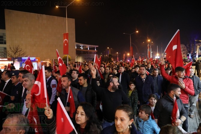 3 Mart 2020 tarihli Akhisar şehitler için yapılan yürüyüş tüm fotoğrafla 23