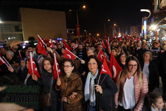 3 Mart 2020 tarihli Akhisar şehitler için yapılan yürüyüş tüm fotoğrafla 31