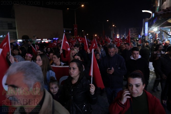 3 Mart 2020 tarihli Akhisar şehitler için yapılan yürüyüş tüm fotoğrafla 37