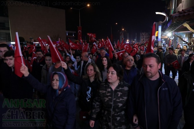 3 Mart 2020 tarihli Akhisar şehitler için yapılan yürüyüş tüm fotoğrafla 38