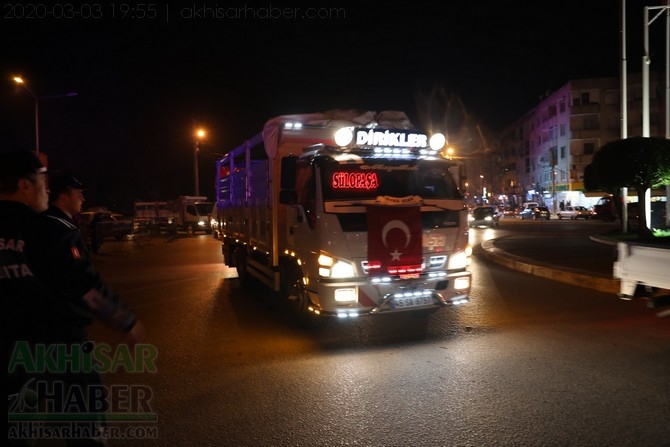 3 Mart 2020 tarihli Akhisar şehitler için yapılan yürüyüş tüm fotoğrafla 9