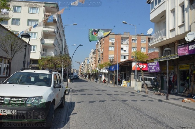 Koronavirüs tedbirleri kapsamında 14 Nisan Akhisar Sokak ve caddeleri bö 20