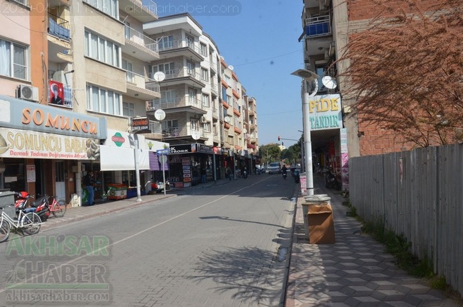 Koronavirüs tedbirleri kapsamında 14 Nisan Akhisar Sokak ve caddeleri bö 4