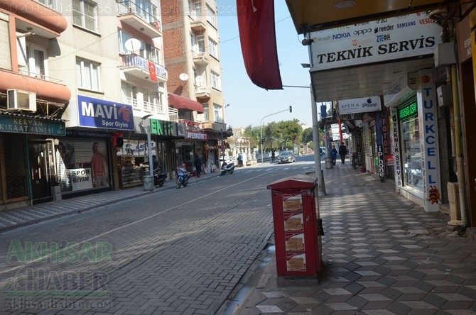 Koronavirüs tedbirleri kapsamında 14 Nisan Akhisar Sokak ve caddeleri bö 6