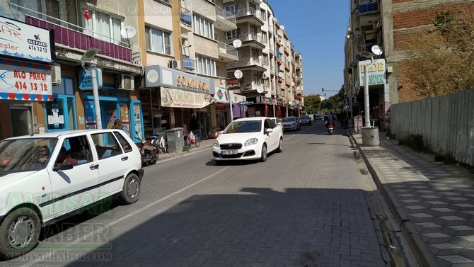 Akhisar'da 27 Nisan'da sokak ve caddeler doldu taştı 21