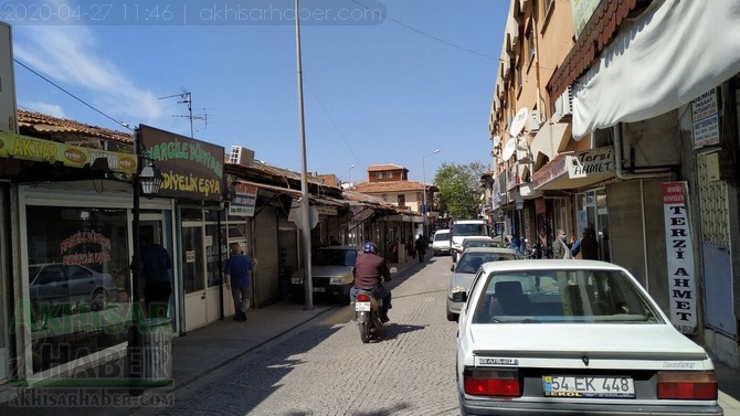 Akhisar'da 27 Nisan'da sokak ve caddeler doldu taştı 80