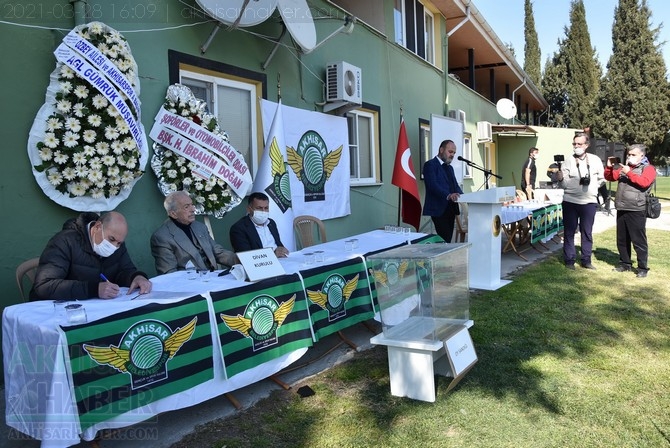 Akhisarspor yeni başkanı Evren Özbey oldu 104