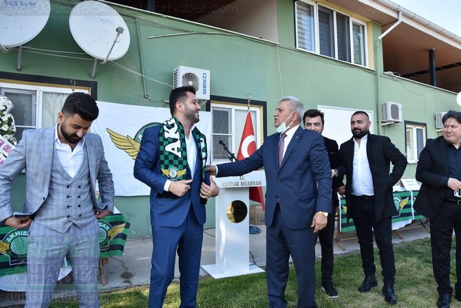 Akhisarspor yeni başkanı Evren Özbey oldu 143