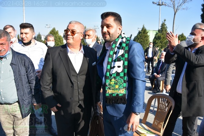 Akhisarspor yeni başkanı Evren Özbey oldu 151