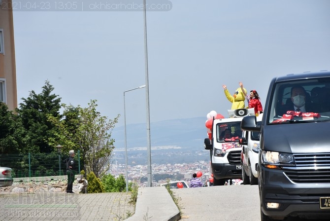 23 Nisan'da sokaklar şenlendi 117