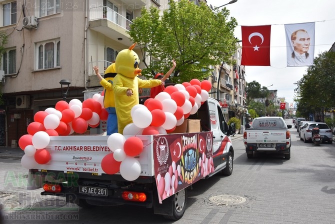 23 Nisan'da sokaklar şenlendi 18