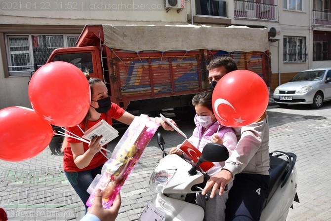 23 Nisan'da sokaklar şenlendi 46