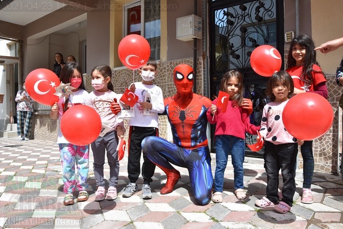 23 Nisan'da sokaklar şenlendi 54